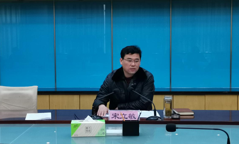 宋立敏以普通党员身份参加区政府办党支部党员"政治生日"活动_潘集区