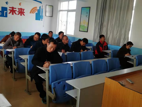 潘集中学举办中青年教师无生上课大赛